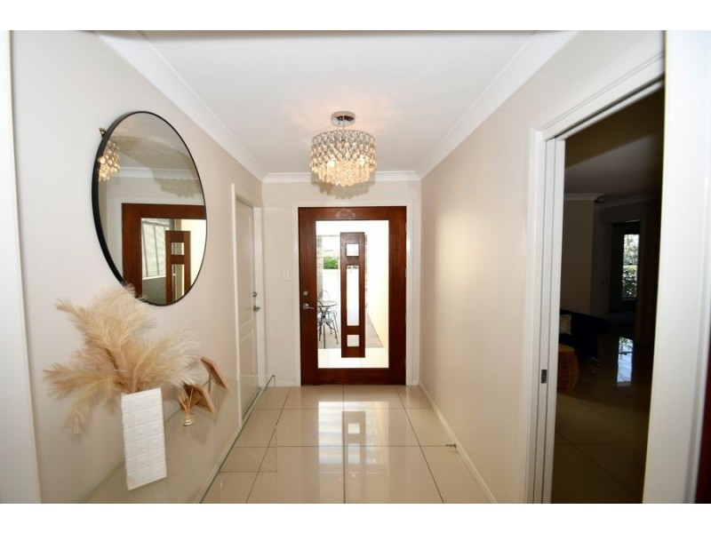 24 Southlakes Parade, Dubbo NSW 2830