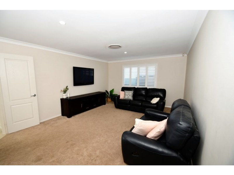 24 Southlakes Parade, Dubbo NSW 2830