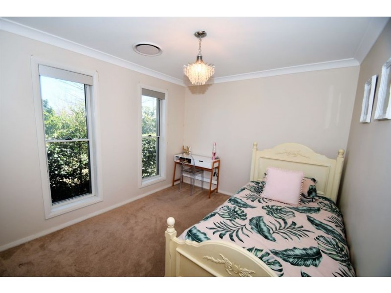 24 Southlakes Parade, Dubbo NSW 2830
