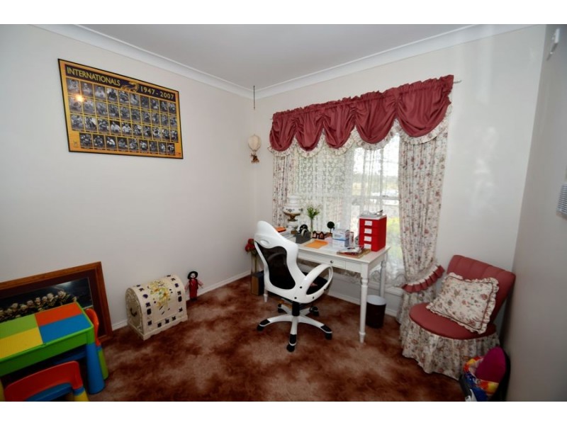 107 Margaret Crescent, Dubbo NSW 2830