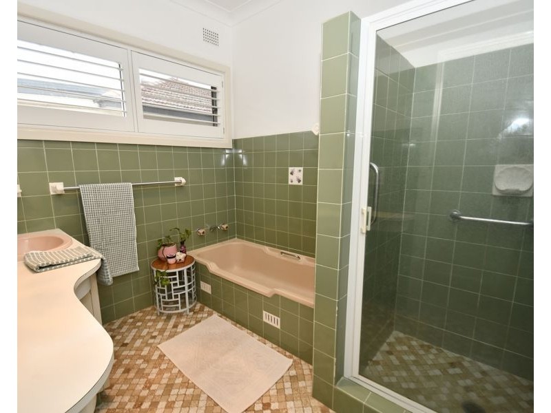 15 Hutchins Avenue, Dubbo NSW 2830