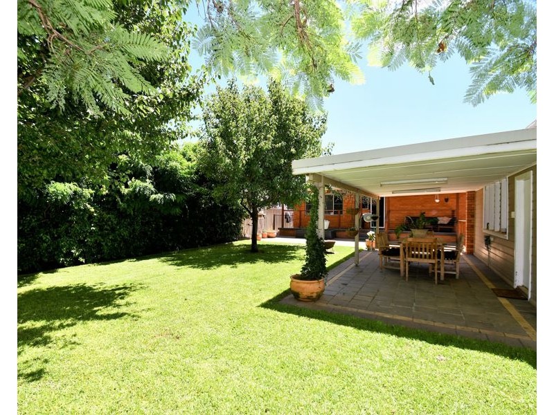 15 Hutchins Avenue, Dubbo NSW 2830