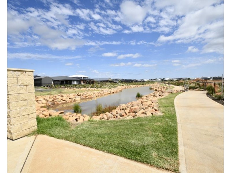 53 Waterway Crescent, Dubbo NSW 2830