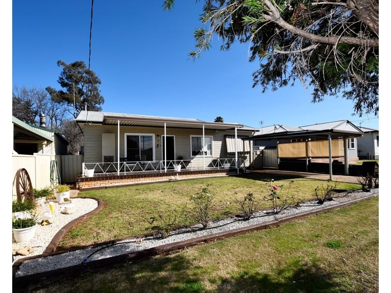 2 Mansour Street, Dubbo NSW 2830