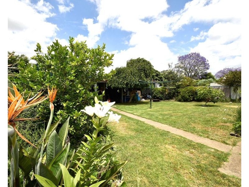 21 Hutchins Avenue, Dubbo NSW 2830