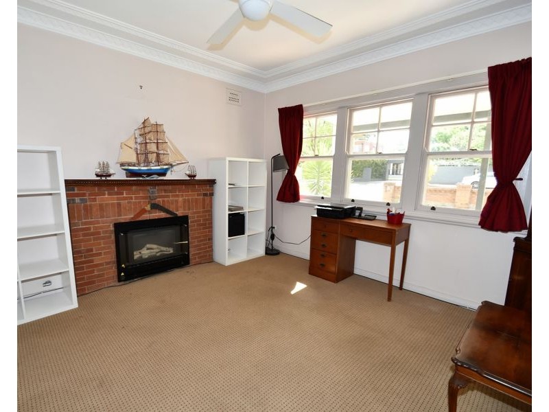 1 Hutchins Avenue, Dubbo NSW 2830