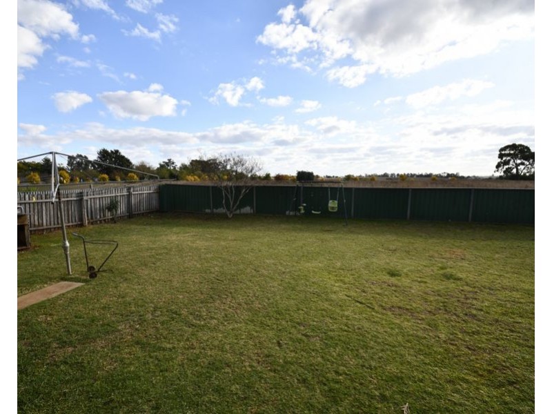 17 Cooinda Crescent, Dubbo NSW 2830