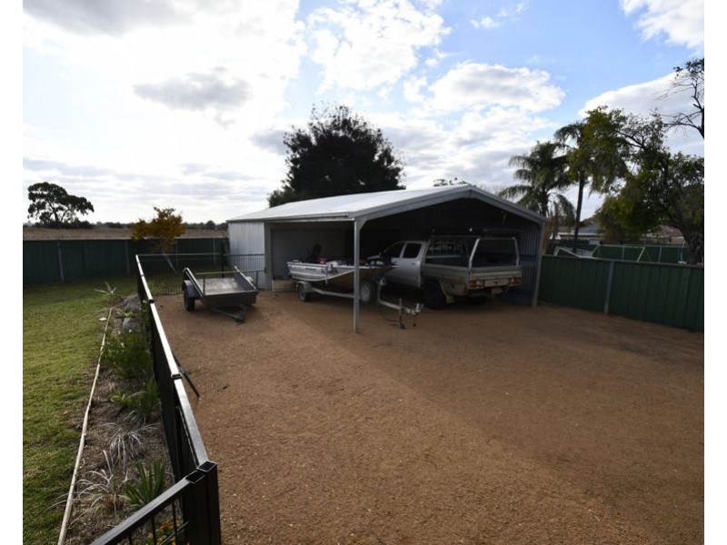 17 Cooinda Crescent, Dubbo NSW 2830