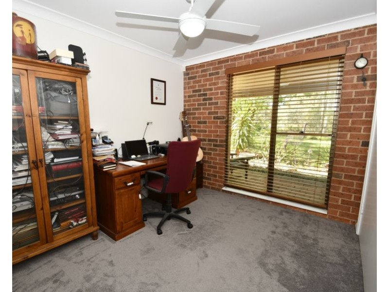13 Webber Drive, Dubbo NSW 2830