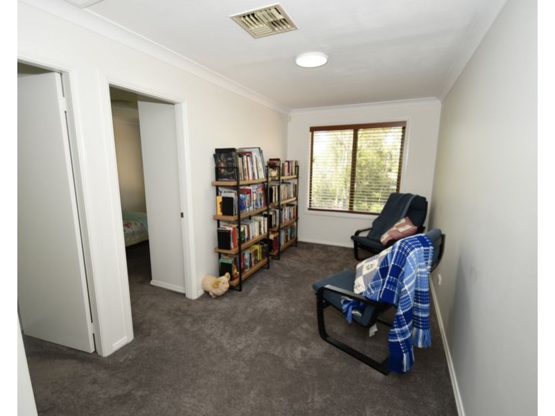 13 Webber Drive, Dubbo NSW 2830