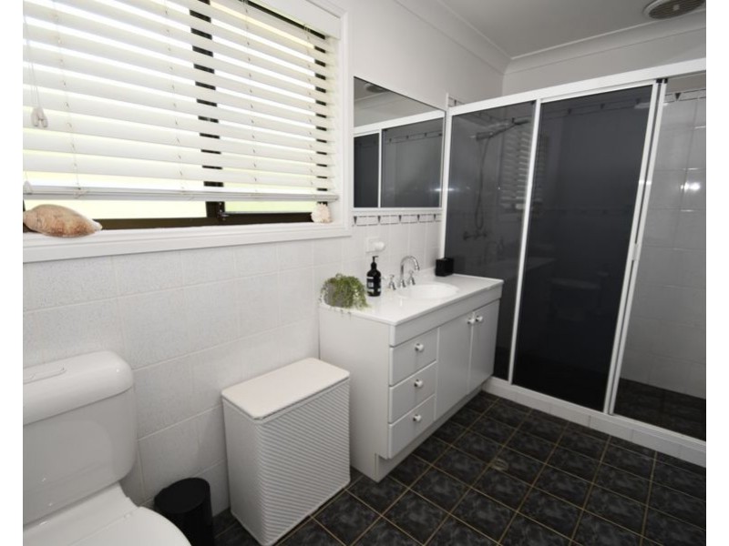 13 Webber Drive, Dubbo NSW 2830