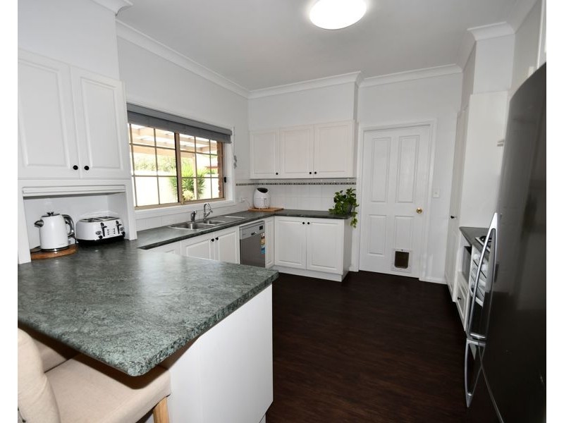 9 Sunvale Avenue, Dubbo NSW 2830