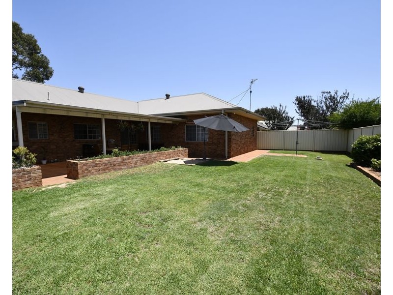 9 Sunvale Avenue, Dubbo NSW 2830