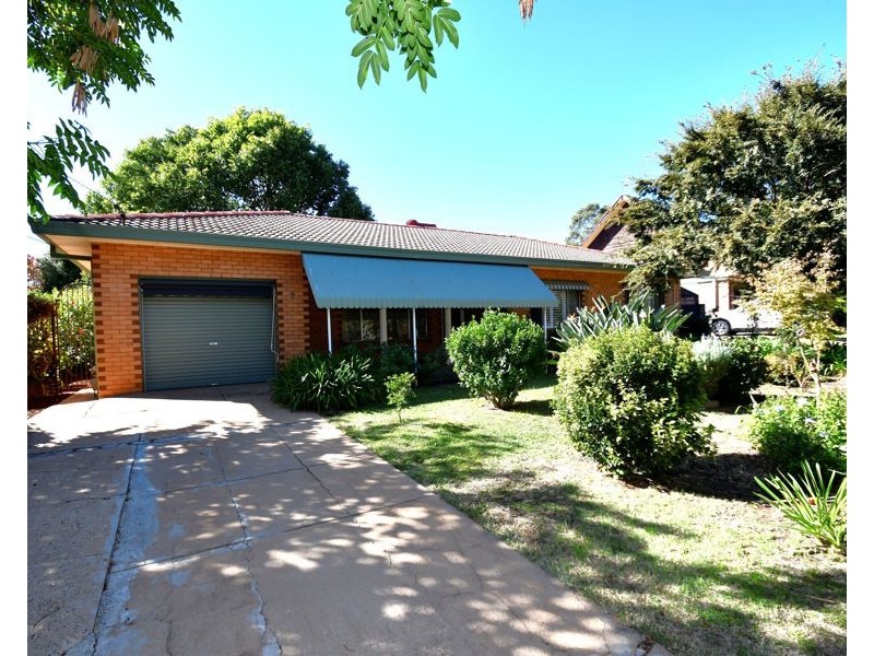 2 Brigalow Avenue, Dubbo NSW 2830