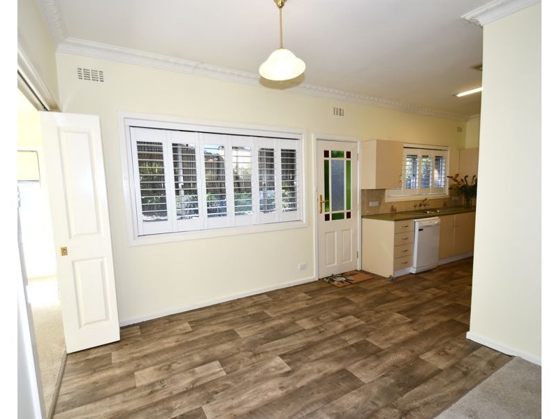 2 Brigalow Avenue, Dubbo NSW 2830