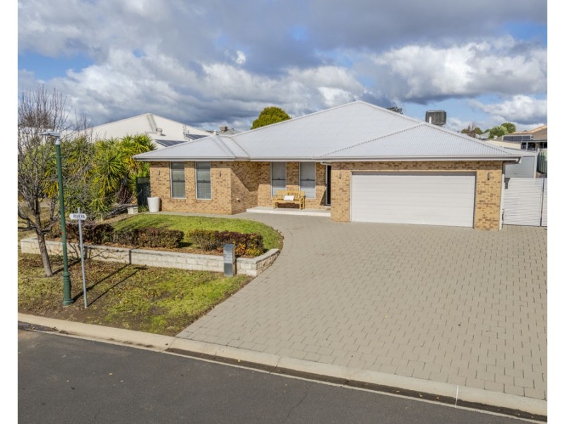 16 Riviera Avenue, Dubbo NSW 2830