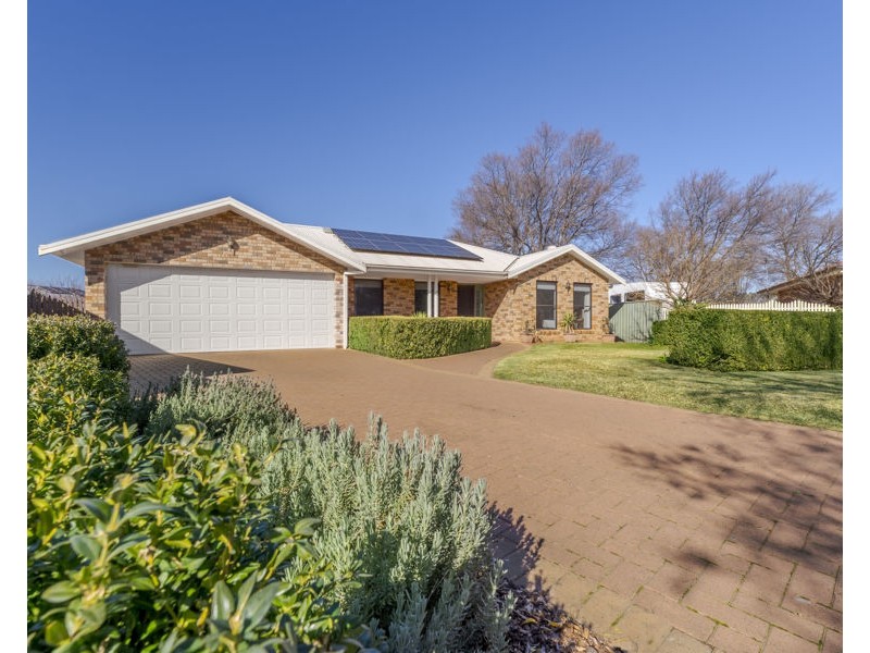 8 Culgoa Court, Dubbo NSW 2830