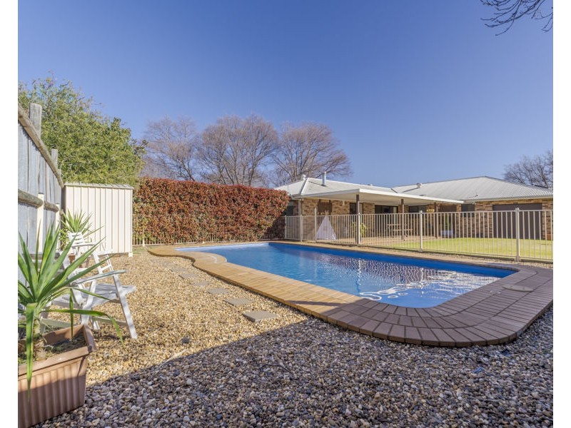 8 Culgoa Court, Dubbo NSW 2830