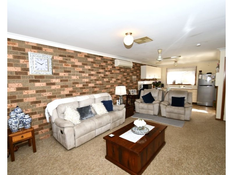 8 Murrayfield Drive, Dubbo NSW 2830