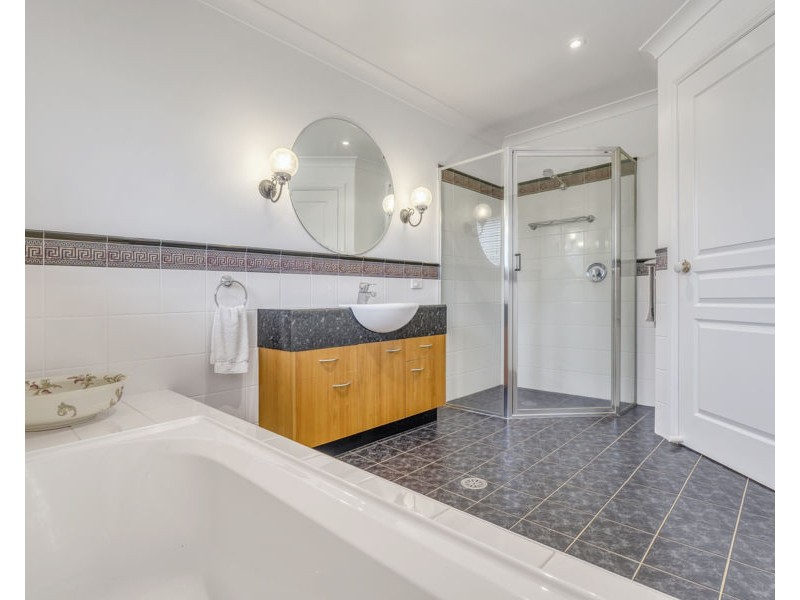 32 Pinehurst Avenue, Dubbo NSW 2830