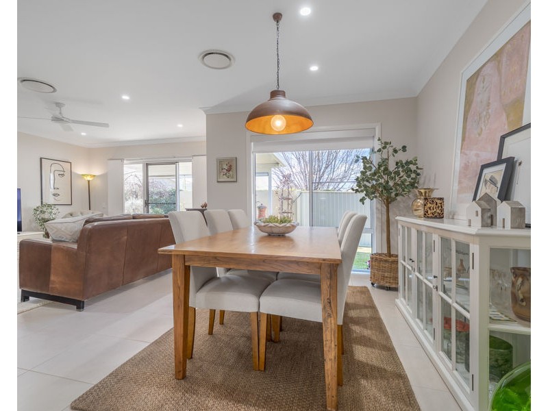 11/8 Arbory Close, Dubbo NSW 2830