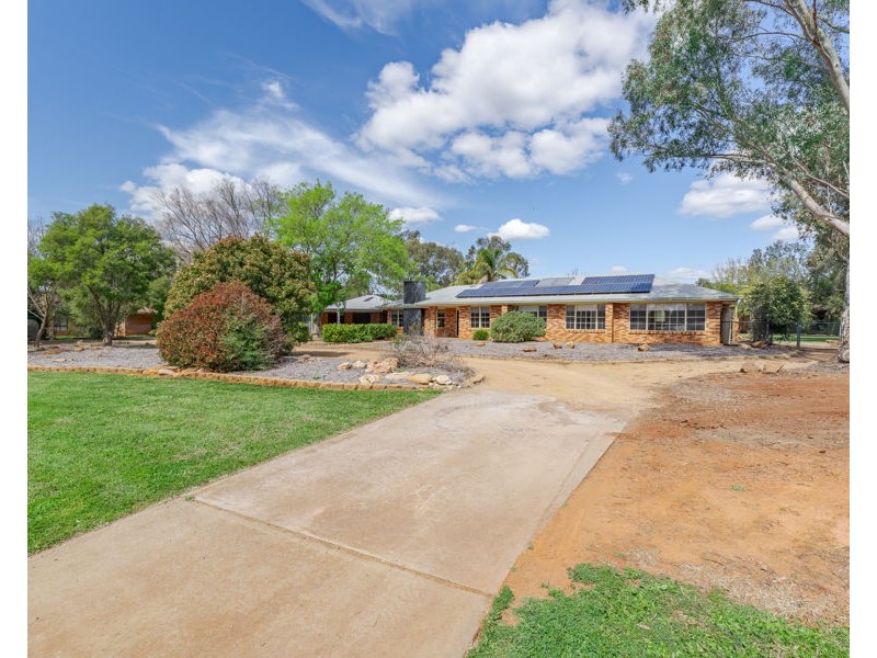 1 Colony Crescent, Dubbo NSW 2830