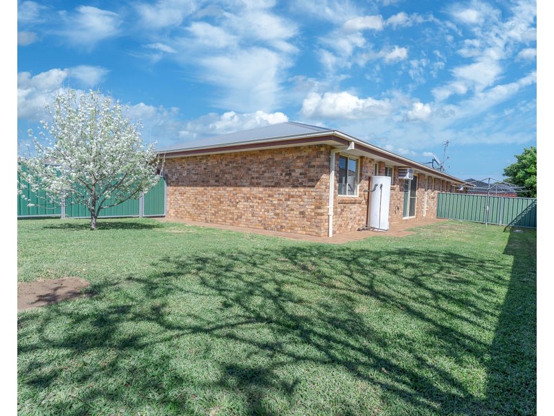 1AB Boronia Place, Dubbo NSW 2830