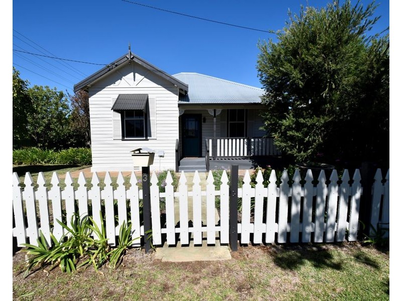 33 Goode Street, Dubbo NSW 2830