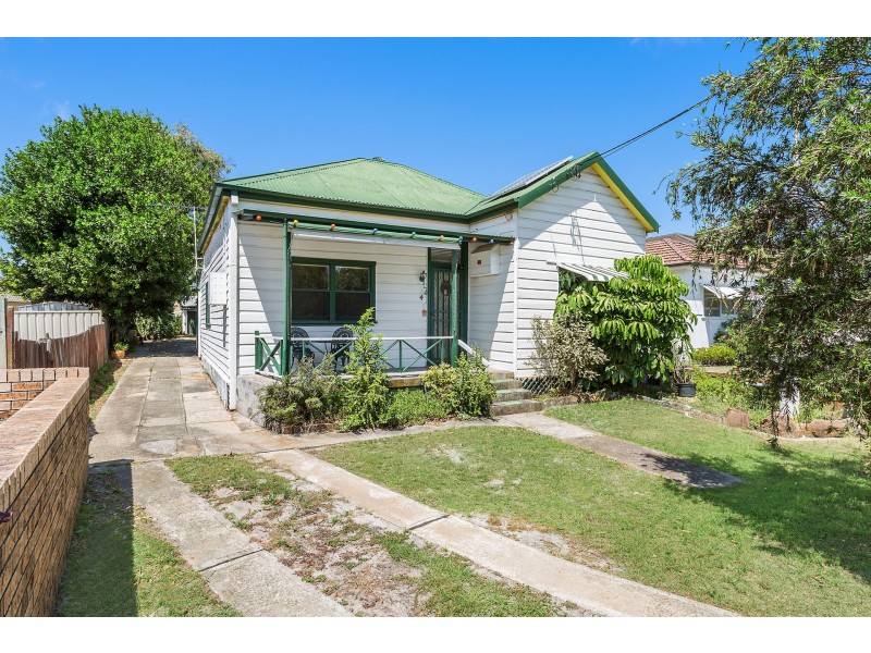 4 Parkside Drive, Sandringham NSW 2219