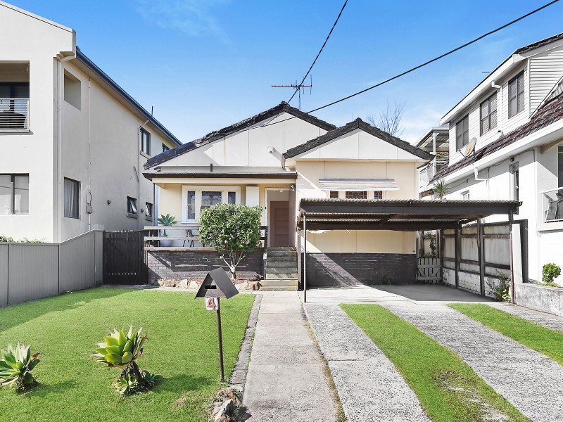 4 Vista Street, Sans Souci NSW 2219