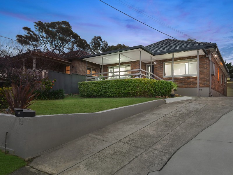 19 Carlton Crescent, Kogarah Bay NSW 2217