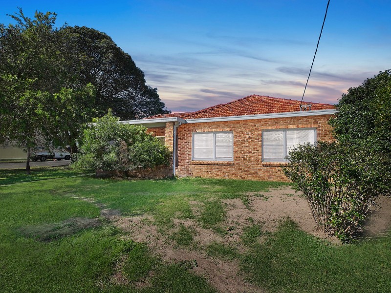 4 Wilga Road, Caringbah South NSW 2229