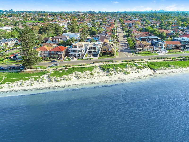 28 Riverside Drive, Sans Souci NSW 2219