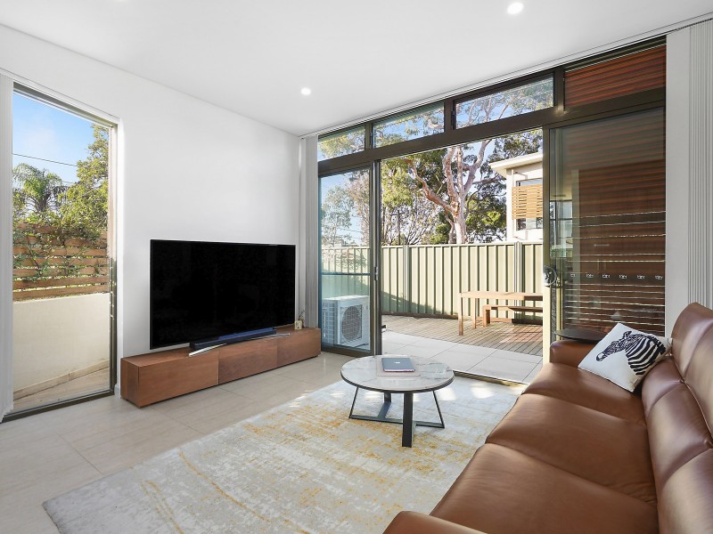 1/3 Madeira Street, Sylvania NSW 2224