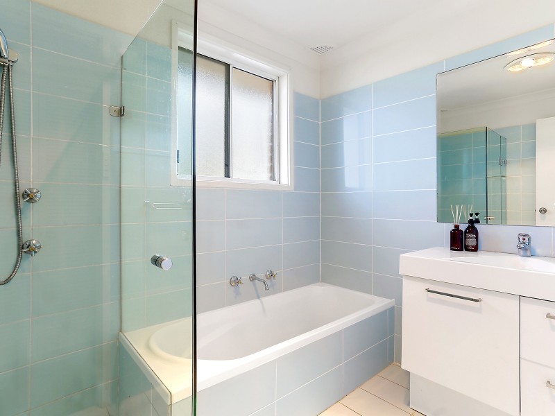 40 Curtis Avenue, Taren Point NSW 2229