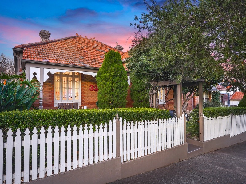 32 Grey Street, Carlton NSW 2218