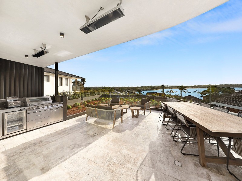 2/68 Holt Road, Taren Point NSW 2229