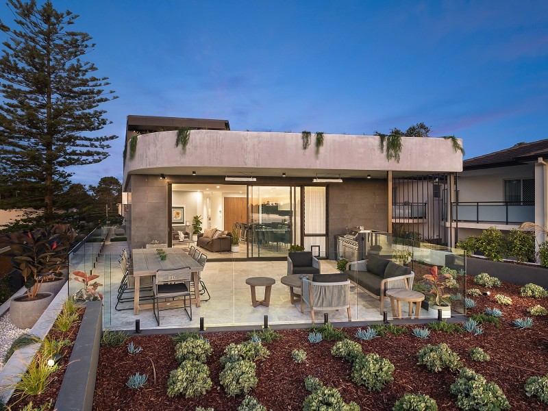 2/68 Holt Road, Taren Point NSW 2229