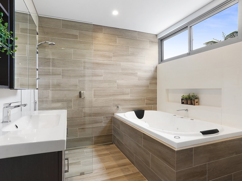 4 Woorak Crescent, Miranda NSW 2228