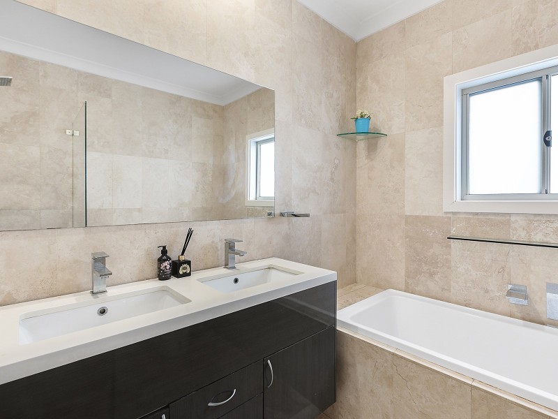 27 Trafalgar Street, Peakhurst NSW 2210