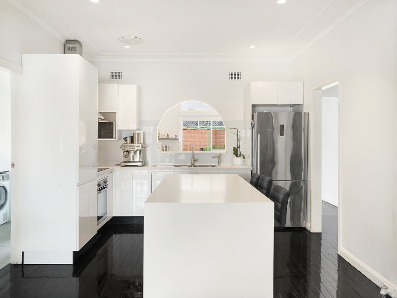 16 Clare Street, Sylvania NSW 2224