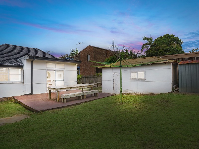 16 Clare Street, Sylvania NSW 2224