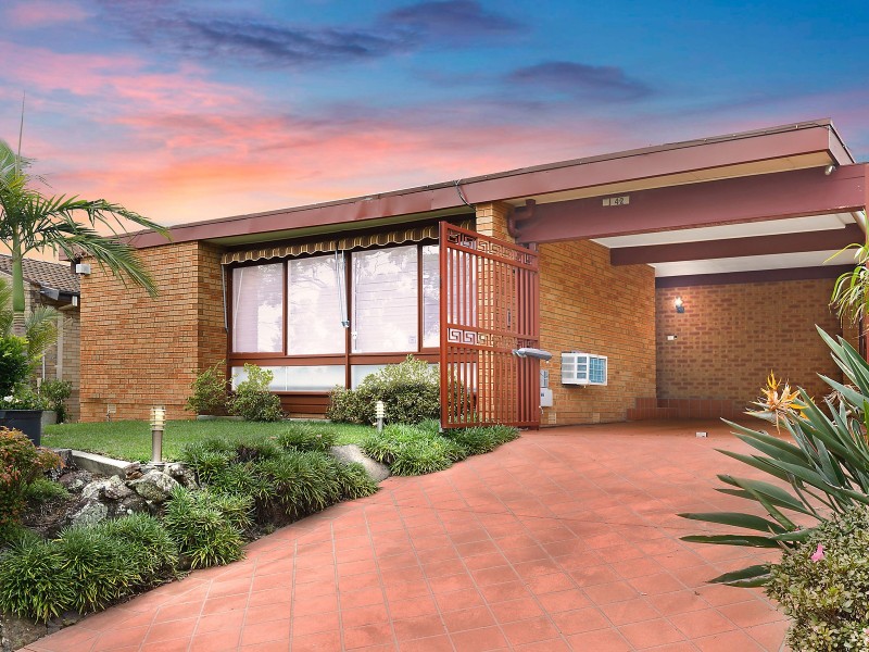 42 Rival Street, Kareela NSW 2232