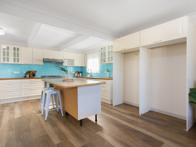 6 Edgehill Street, Carlton NSW 2218