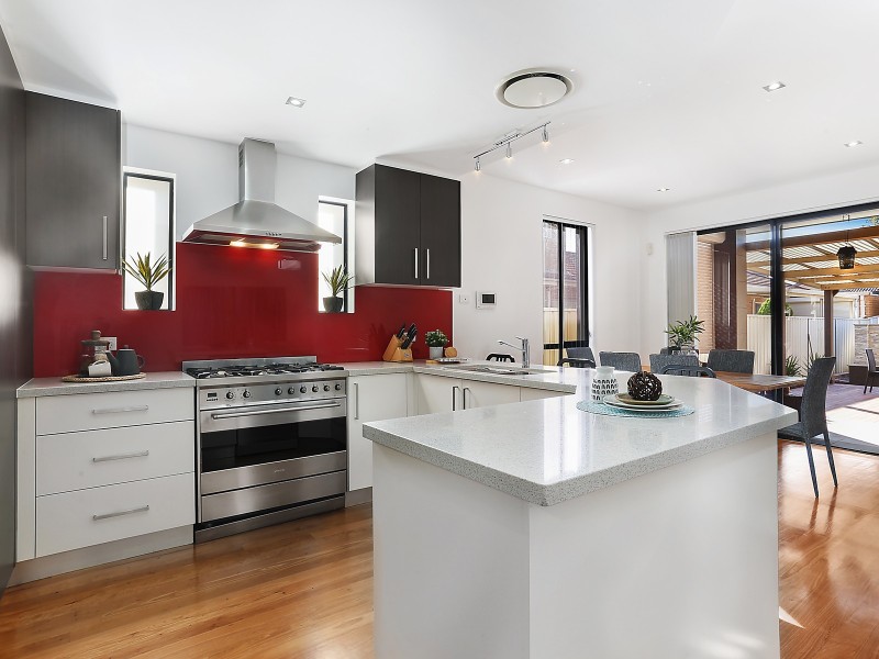 28 Russell Avenue, Sans Souci NSW 2219