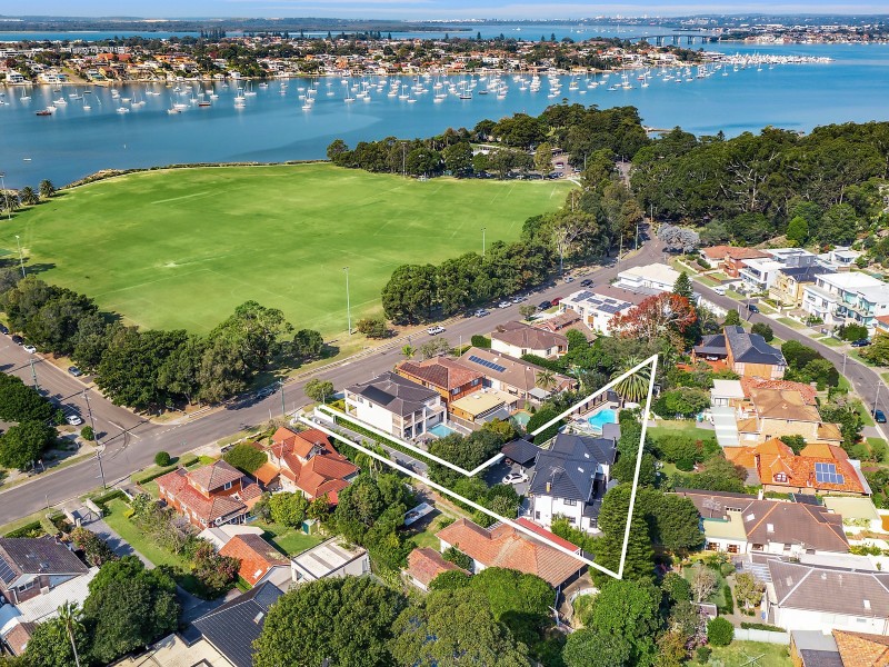 85 Carwar Avenue, Carss Park NSW 2221