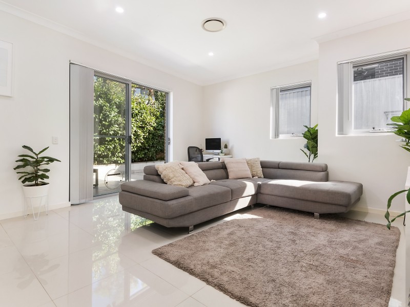 4/9 Rogers Street, Roselands NSW 2196