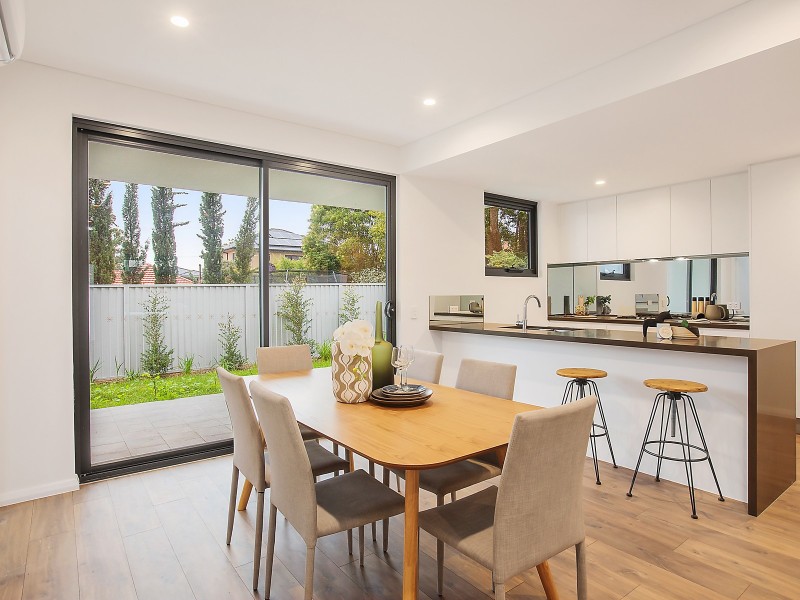 14/24 Hillcrest Avenue, Greenacre NSW 2190