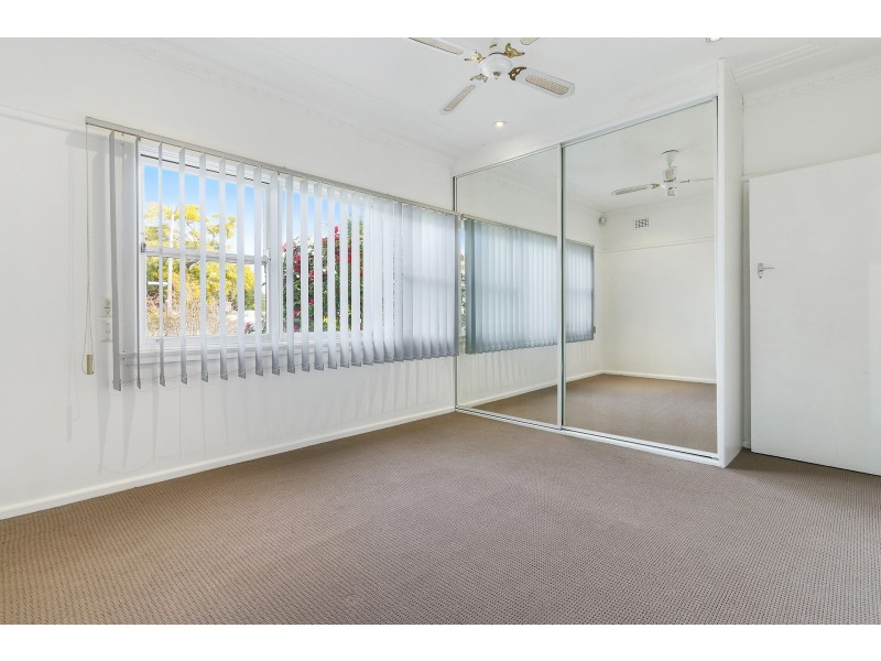 80 Henry Lawson Drive, Peakhurst NSW 2210