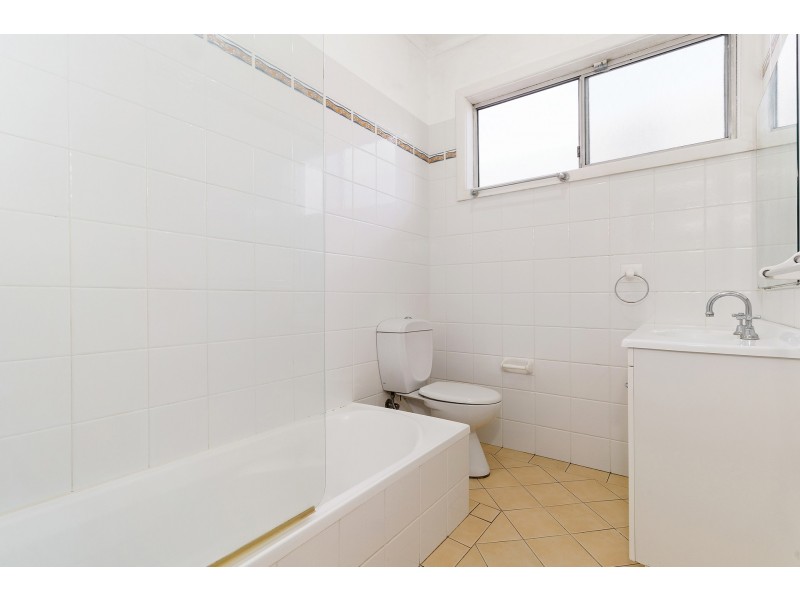 80 Henry Lawson Drive, Peakhurst NSW 2210